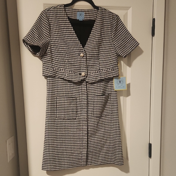 CeCe Dresses & Skirts - CeCe Black and White Houndstooth Midi Dress